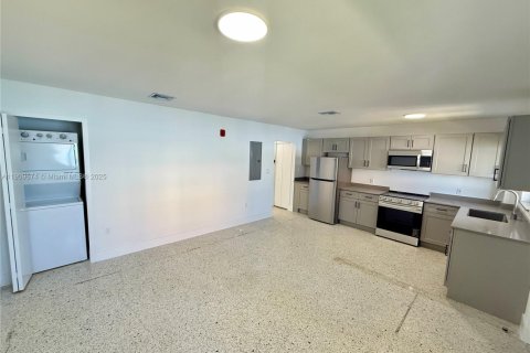 Appartement à louer à Miami, Floride: 1 chambre, 55.74 m2 № 1965369 - photo 2