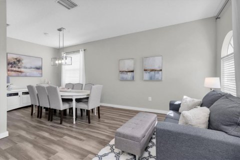 Villa ou maison à vendre à Trinity, Floride: 5 chambres, 212.75 m2 № 2358171 - photo 8