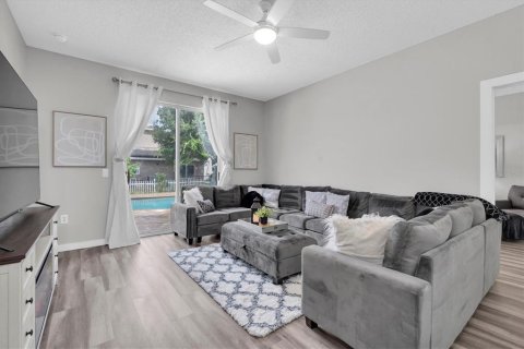 Villa ou maison à vendre à Trinity, Floride: 5 chambres, 212.75 m2 № 2358171 - photo 18