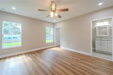 House in Deltona, Florida 3 bedrooms, 148.46 sq.m. № 1869147 - photo 23