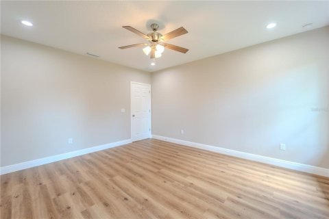 House in Deltona, Florida 3 bedrooms, 148.46 sq.m. № 1869147 - photo 25