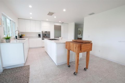 House in Arcadia, Florida 3 bedrooms, 182.83 sq.m. № 2201602 - photo 11