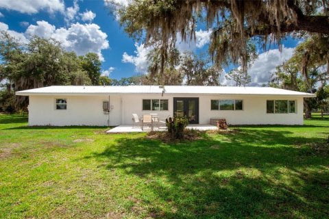 House in Arcadia, Florida 3 bedrooms, 182.83 sq.m. № 2201602 - photo 2