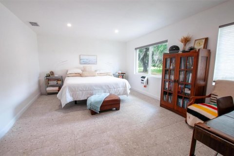 House in Arcadia, Florida 3 bedrooms, 182.83 sq.m. № 2201602 - photo 12