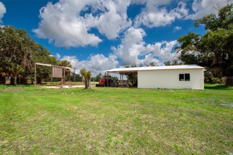 House in Arcadia, Florida 3 bedrooms, 182.83 sq.m. № 2201602 - photo 5