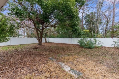 House in Spring Hill, Florida 3 bedrooms, 129.13 sq.m. № 1910774 - photo 24