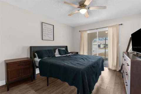 House in Spring Hill, Florida 3 bedrooms, 129.13 sq.m. № 1910774 - photo 15