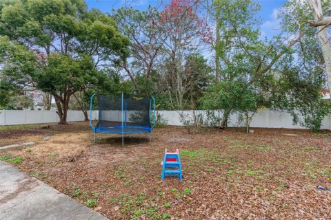 House in Spring Hill, Florida 3 bedrooms, 129.13 sq.m. № 1910774 - photo 25