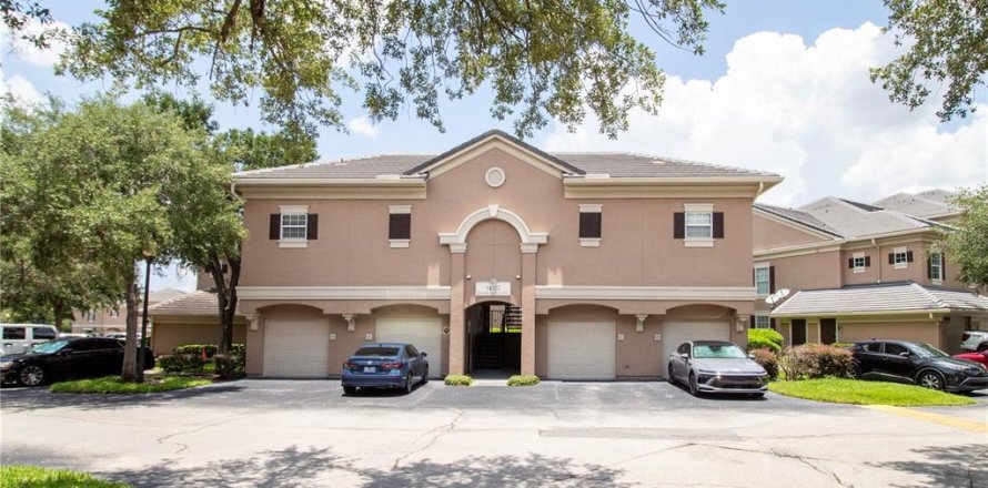 Condominio en Orlando, Florida, 1 dormitorio № 2225306