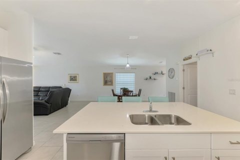 Casa en venta en Rotonda, Florida, 4 dormitorios, 167.32 m2 № 1776616 - foto 16