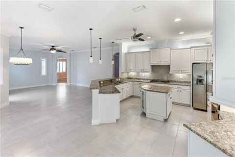 Villa ou maison à vendre à Lakewood Ranch, Floride: 4 chambres, 305.56 m2 № 2388660 - photo 4