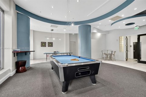 Condo in Hollywood, Florida, 1 bedroom № 1929924 - photo 19