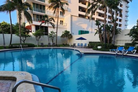 Condominio en venta en Hollywood, Florida, 1 dormitorio, 81.75 m2 № 1929924 - foto 26