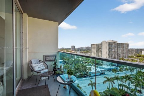 Condo in Hollywood, Florida, 1 bedroom № 1929924 - photo 5