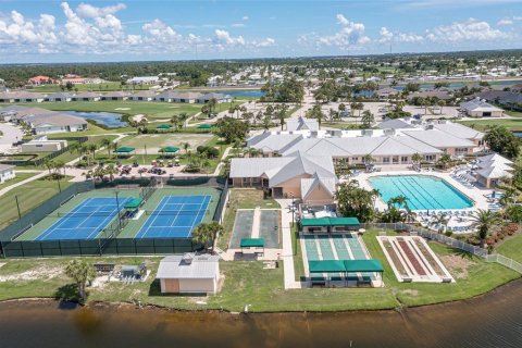 Casa en venta en Punta Gorda, Florida, 2 dormitorios, 162.02 m2 № 1393412 - foto 11
