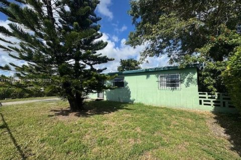 House in Miami-Dade, Florida № 1986750 - photo 3