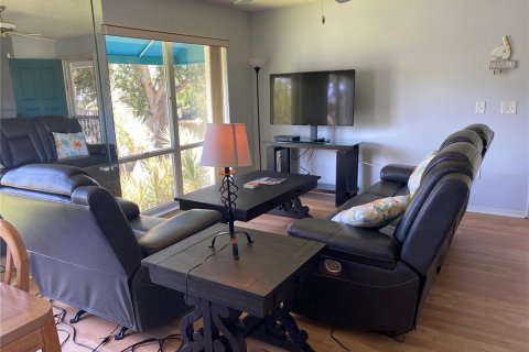 Condominio en alquiler en Bradenton, Florida, 2 dormitorios, 115.2 m2 № 231569 - foto 8