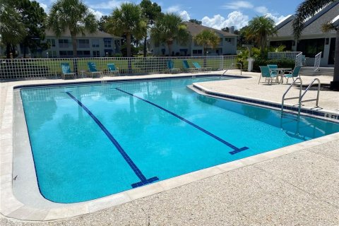 Condominio en alquiler en Bradenton, Florida, 2 dormitorios, 115.2 m2 № 231569 - foto 23