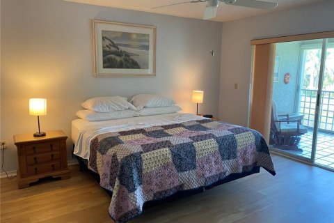 Condominio en alquiler en Bradenton, Florida, 2 dormitorios, 115.2 m2 № 231569 - foto 14