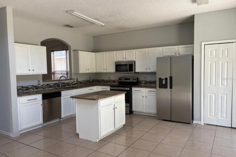 Casa en alquiler en Haines City, Florida, 7 dormitorios, 266.07 m2 № 1919004 - foto 6