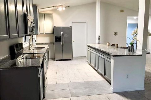 Villa ou maison à louer à Orlando, Floride: 3 chambres, 131.92 m2 № 2105765 - photo 5