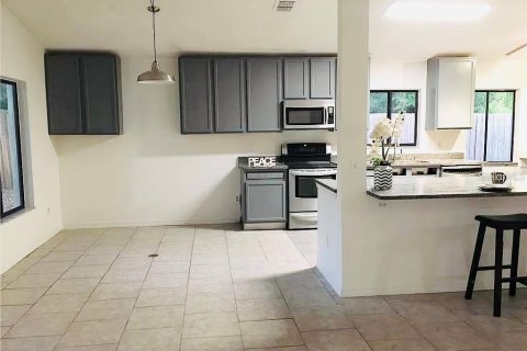 Villa ou maison à louer à Orlando, Floride: 3 chambres, 131.92 m2 № 2105765 - photo 14