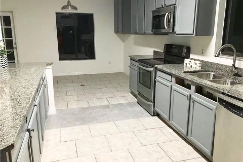 Villa ou maison à louer à Orlando, Floride: 3 chambres, 131.92 m2 № 2105765 - photo 17