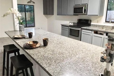 Villa ou maison à louer à Orlando, Floride: 3 chambres, 131.92 m2 № 2105765 - photo 12
