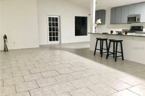 Villa ou maison à louer à Orlando, Floride: 3 chambres, 131.92 m2 № 2105765 - photo 7