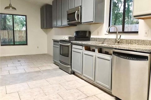 Villa ou maison à louer à Orlando, Floride: 3 chambres, 131.92 m2 № 2105765 - photo 16