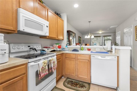 Touwnhouse à vendre à Tampa, Floride: 2 chambres, 115.94 m2 № 1906316 - photo 6