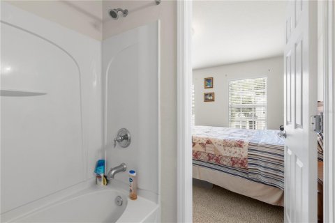 Touwnhouse à vendre à Tampa, Floride: 2 chambres, 115.94 m2 № 1906316 - photo 16