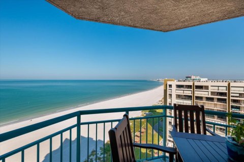 Condo in Clearwater, Florida, 2 bedrooms  № 2128148 - photo 17