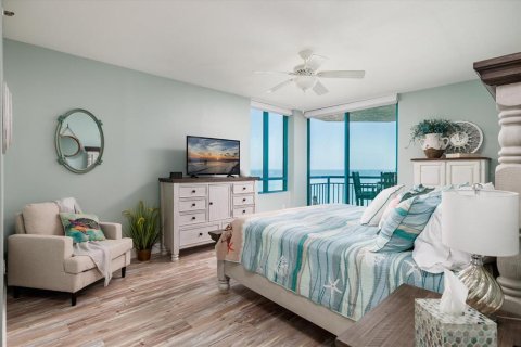 Condo in Clearwater, Florida, 2 bedrooms  № 2128148 - photo 24
