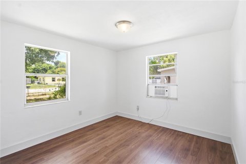 House in Fort Myers, Florida 4 bedrooms, 116.5 sq.m. № 2231281 - photo 19