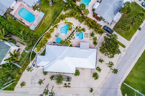 Condominio en venta en Holmes Beach, Florida, 2 dormitorios, 86.12 m2 № 1902020 - foto 4