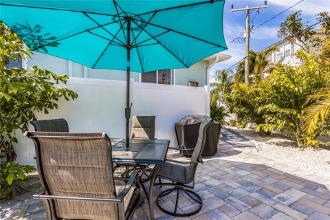 Condominio en venta en Holmes Beach, Florida, 2 dormitorios, 86.12 m2 № 1902020 - foto 28