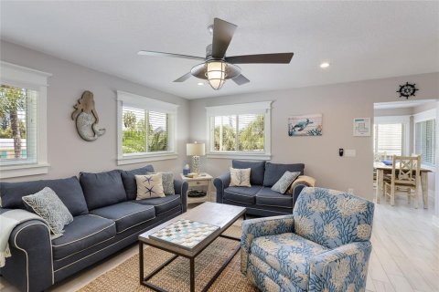 Condominio en venta en Holmes Beach, Florida, 2 dormitorios, 86.12 m2 № 1902020 - foto 15