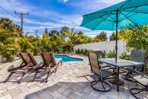 Condominio en venta en Holmes Beach, Florida, 2 dormitorios, 86.12 m2 № 1902020 - foto 27