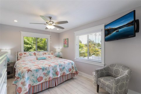 Condominio en venta en Holmes Beach, Florida, 2 dormitorios, 86.12 m2 № 1902020 - foto 18