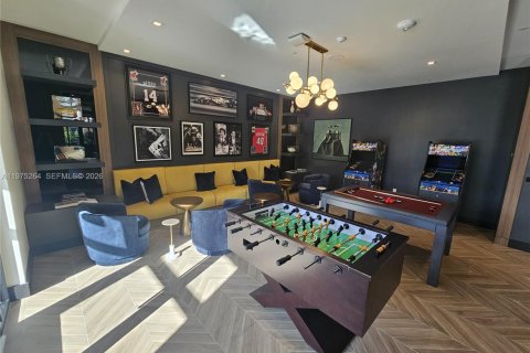 Condominio en alquiler en North Miami, Florida, 2 dormitorios, 101.08 m2 № 2036339 - foto 19