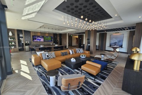 Condominio en alquiler en North Miami, Florida, 2 dormitorios, 101.08 m2 № 2036339 - foto 27