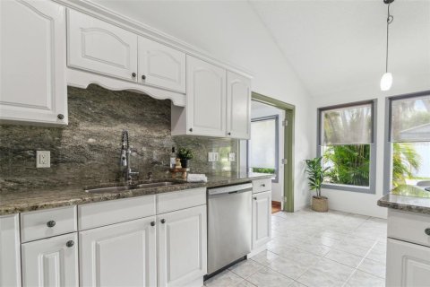 Купить виллу или дом в Лутц, Флорида 10 комнат, 214.98м2, № 1783144 - фото 16
