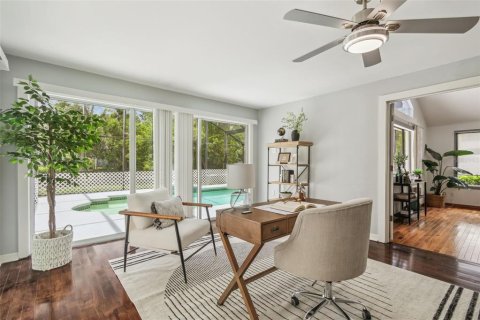 Купить виллу или дом в Лутц, Флорида 10 комнат, 214.98м2, № 1783144 - фото 2