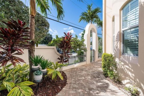 Casa en alquiler en Fort Lauderdale, Florida, 3 dormitorios, 226.31 m2 № 2025676 - foto 29