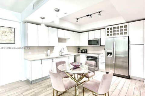 Copropriété à louer à Miami, Floride: 1 chambre, 70.61 m2 № 1766703 - photo 2