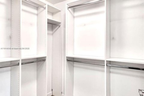 Copropriété à louer à Miami, Floride: 1 chambre, 70.61 m2 № 1766703 - photo 8