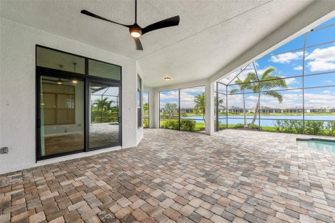 House in Sarasota, Florida 4 bedrooms, 271.46 sq.m. № 1630553 - photo 29