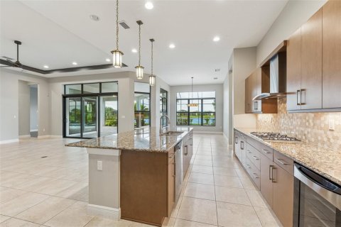 House in Sarasota, Florida 4 bedrooms, 271.46 sq.m. № 1630553 - photo 6