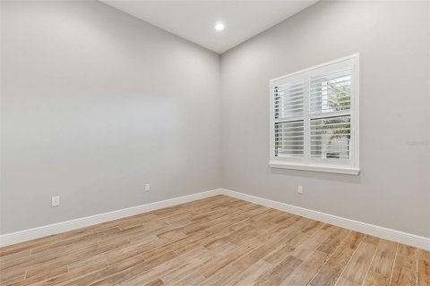 House in Sarasota, Florida 4 bedrooms, 271.46 sq.m. № 1630553 - photo 19